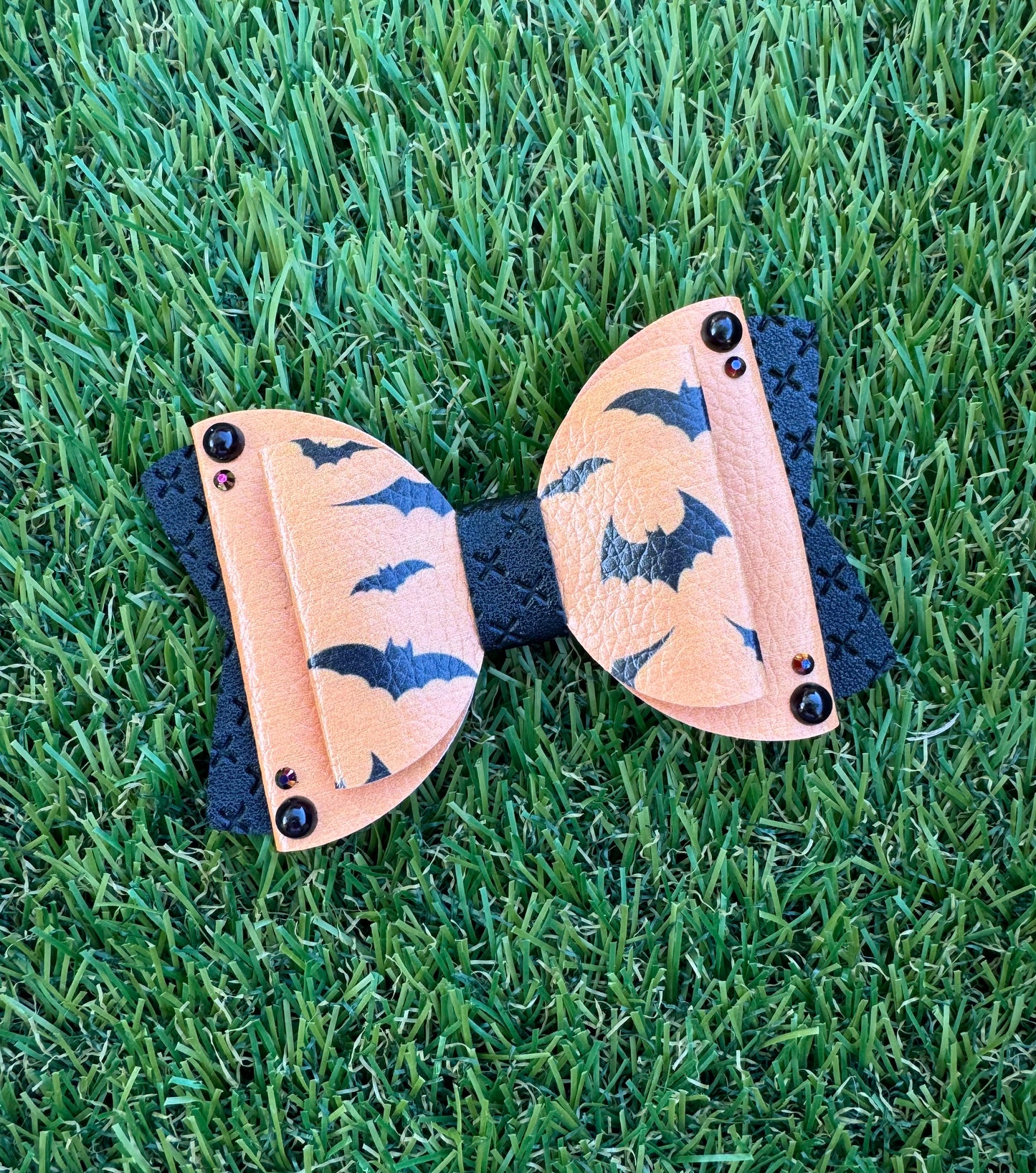 Batty Halloween Bow