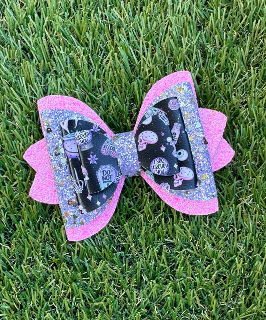 Spooky Pastel Bow
