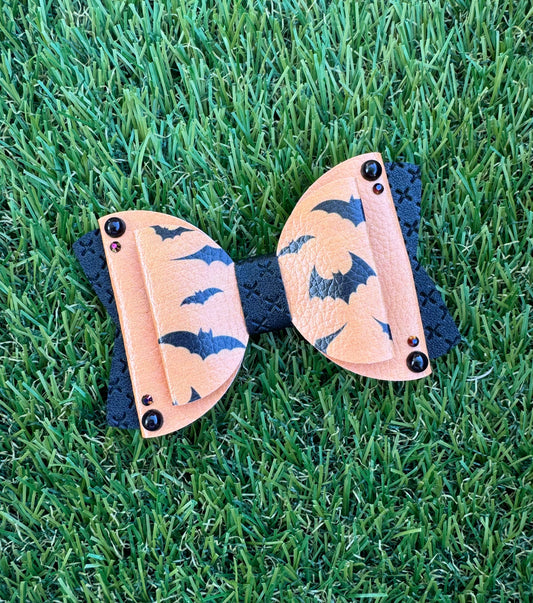 Batty Halloween Bow